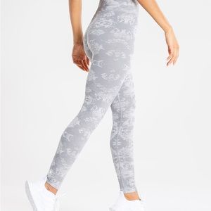 Womens Best Camo Seamless Leggings Size Small